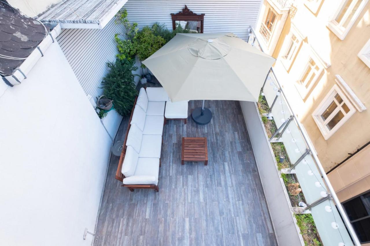 Ferienwohnung Flat With Terrace Near Istiklal Street Istanbul Exterior foto