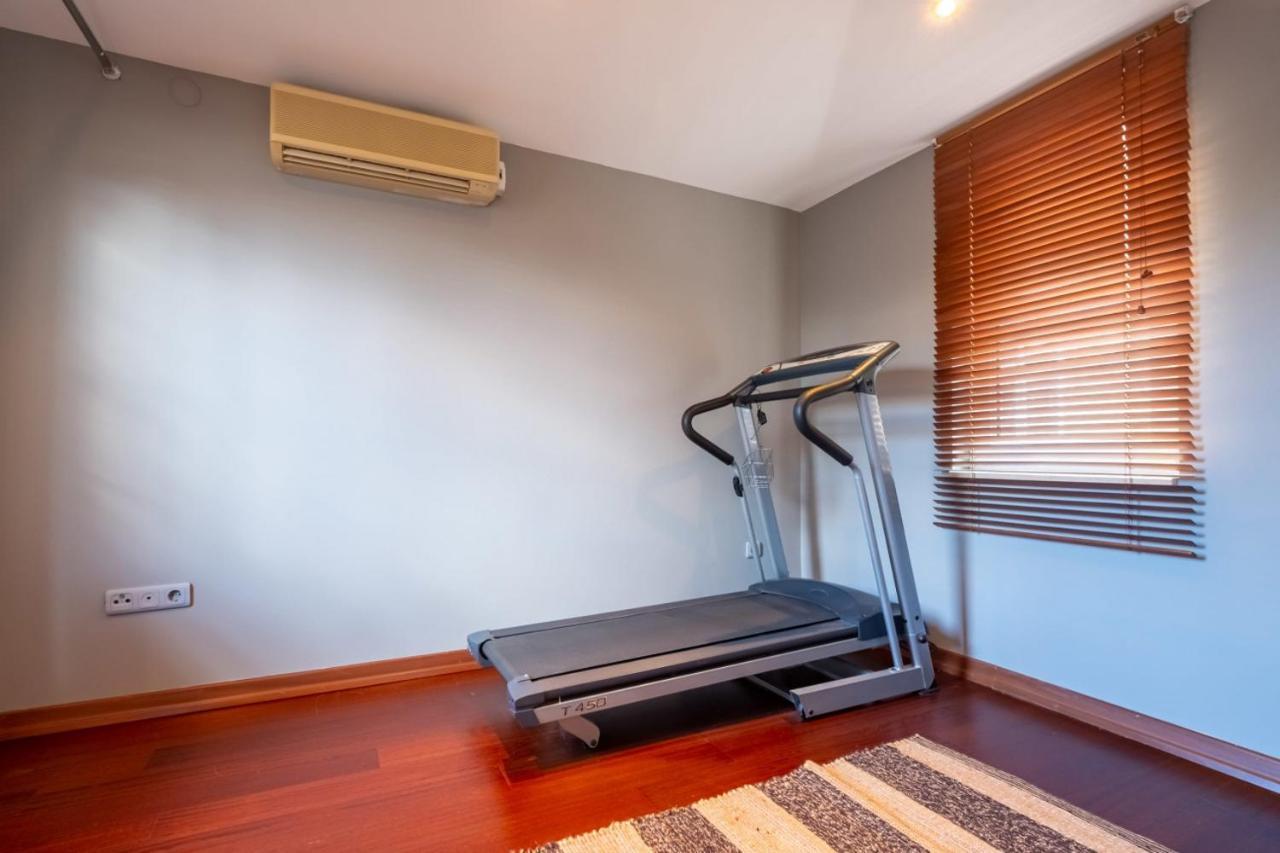 Ferienwohnung Flat With Terrace Near Istiklal Street Istanbul Exterior foto
